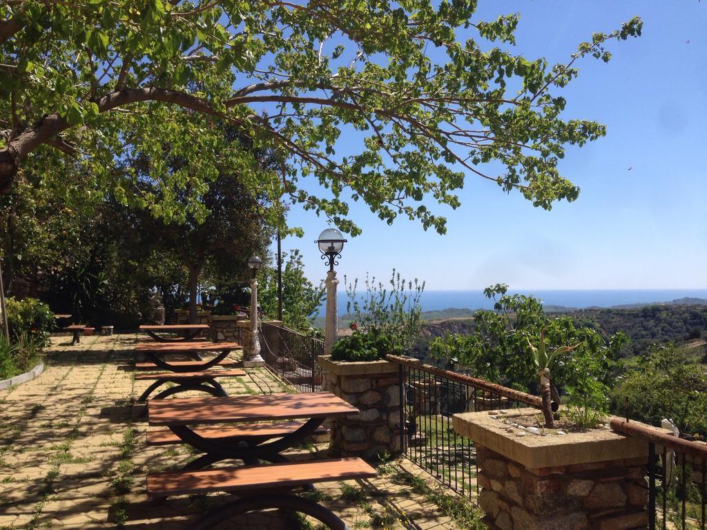 B & B Stillachiara Badolato Marina Dış mekan fotoğraf