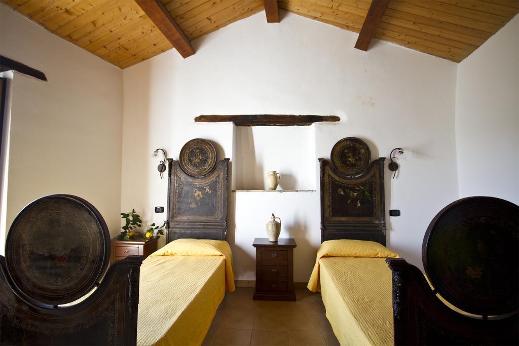 B & B Stillachiara Badolato Marina Dış mekan fotoğraf